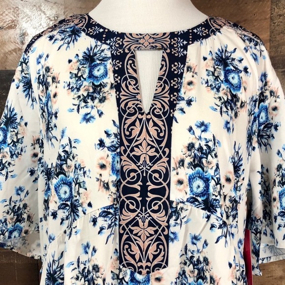 NWT Sunny Leigh Lightweight Silky Floral Tunic Top - Picture 5 of 7